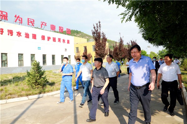 优发国际集团复工复产促增添项目观摩聚会与会职员走进绿色能源公司油气公司水情形公司陕北片区项目
