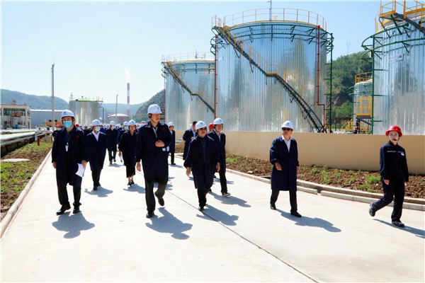 优发国际集团复工复产促增添项目观摩聚会与会职员走进环保保隆生态三秦在延在铜项目