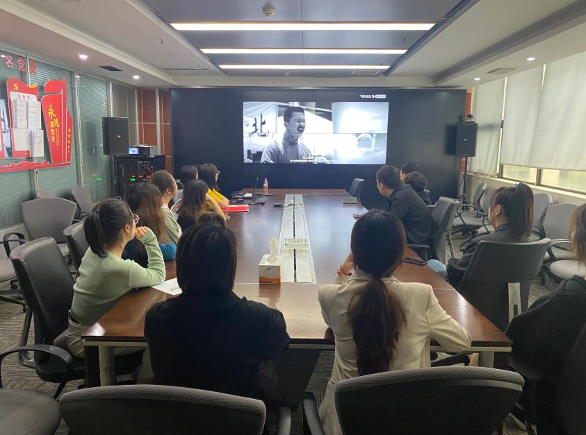 水情形公司团支部开展“请党放心，，，，，，强国有我”主题团日活动