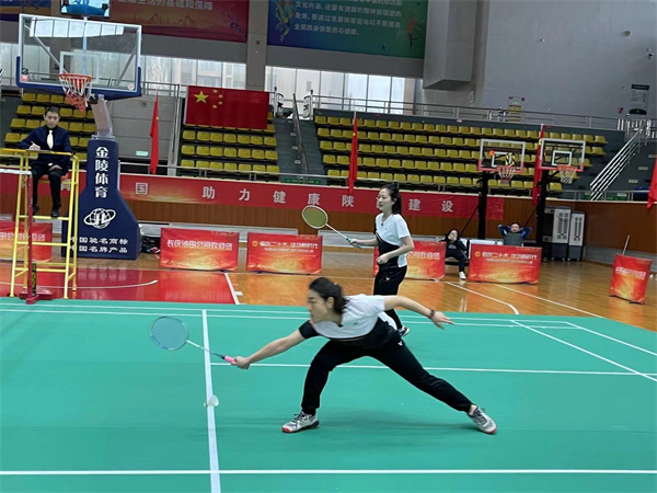 优发国际集团代表队加入“陕西能化地质杯”职工羽毛球赛