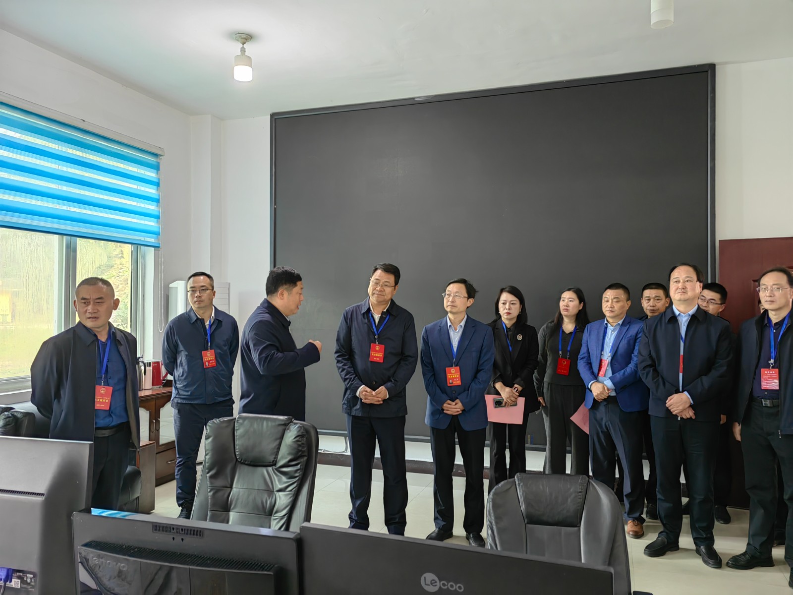 安康市政协副主席、岚皋县委书记马雄伟到水情形公司岚皋县城污水处理厂调研