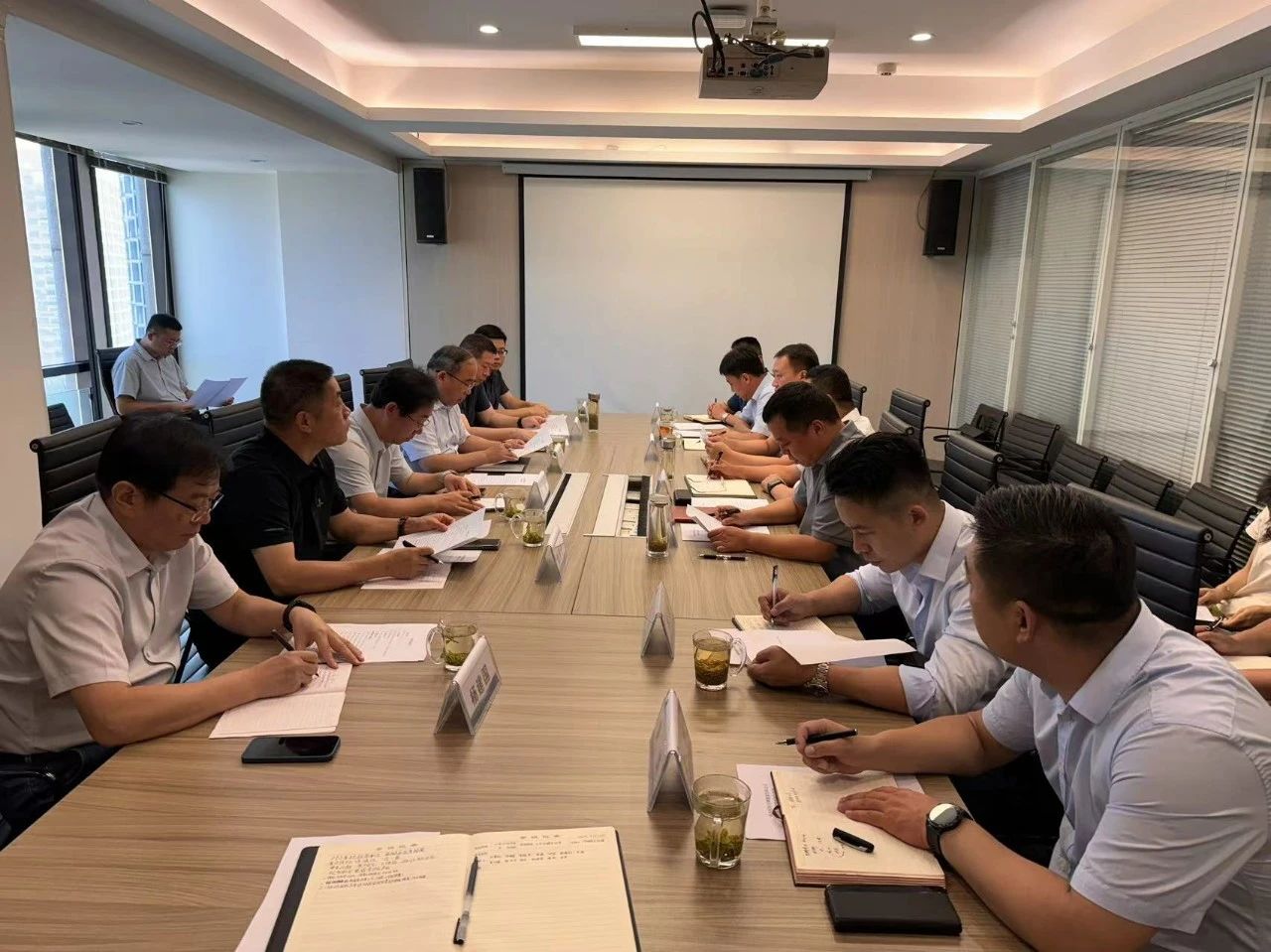 优发国际集团与光大绿色环保座谈交流